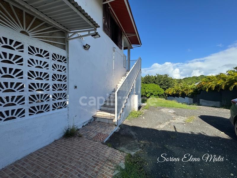 Maison - 150 m² - 9 pièces