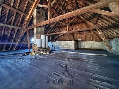 Appartement - 210 m² - 1 pièce