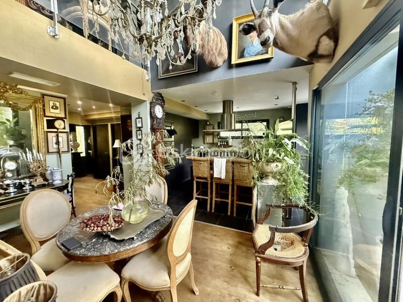 Villa - 182 m² - 6 pièces