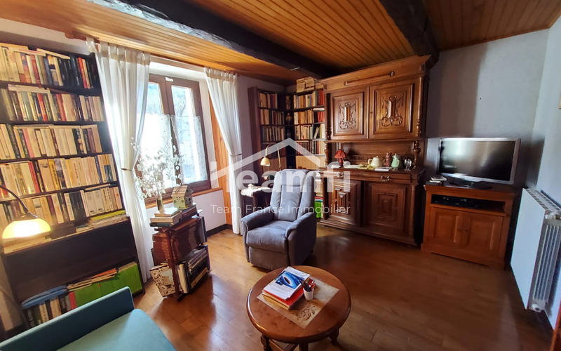 Maison traditionnelle - 139 m² - 6 pièces