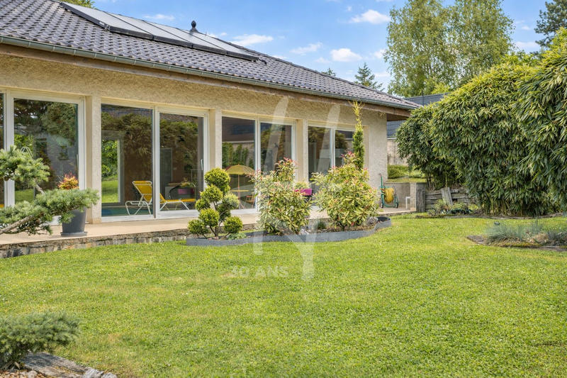 Maison - 300 m² - 6 pièces