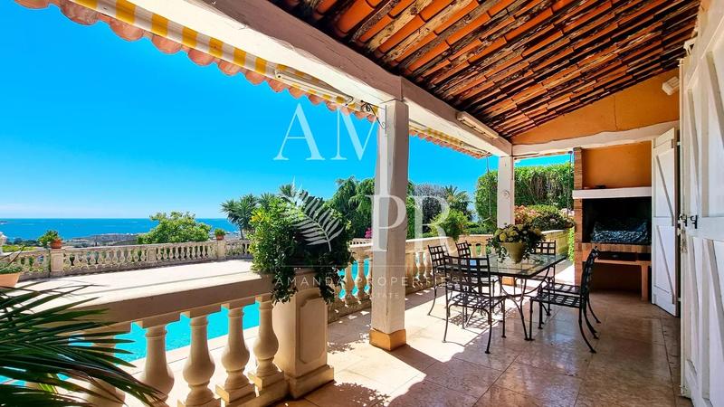 Villa - 350 m² - 10 pièces