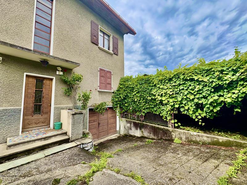 Maison ancienne - 200 m² - 8 pièces