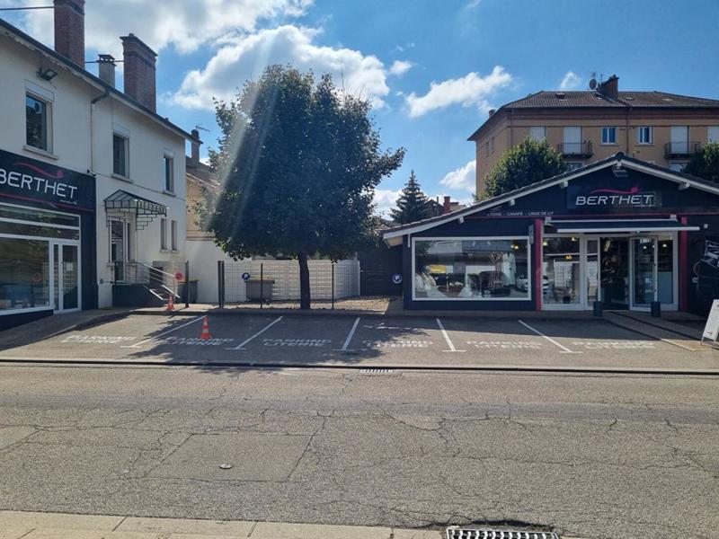 Immeuble - 225 m² - 6 pièces