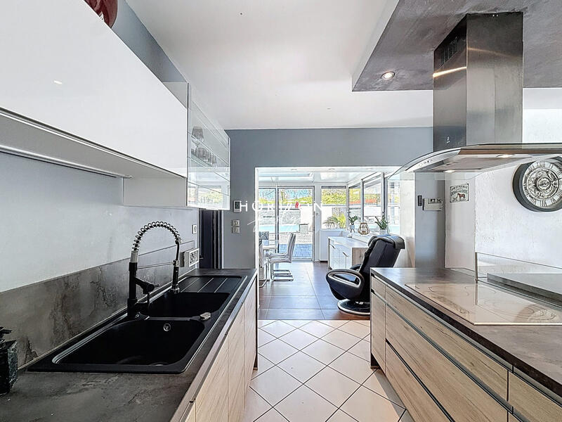 Bastide - 231 m² - 7 pièces