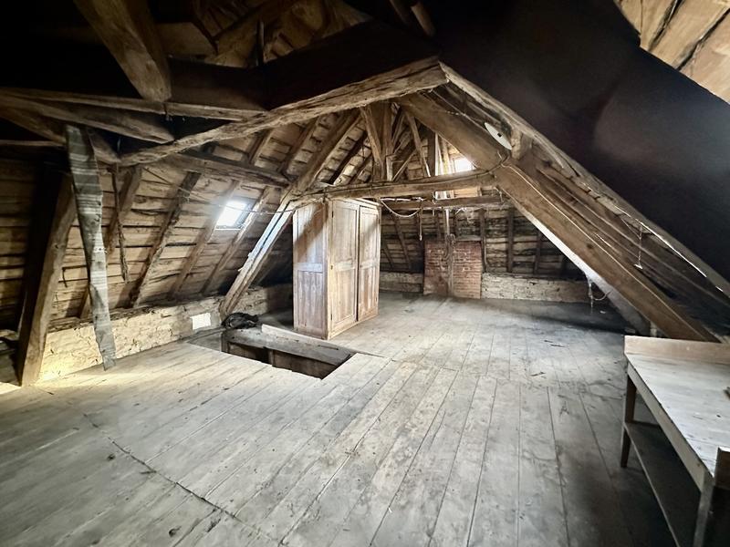 Maison - 224 m² - 13 pièces