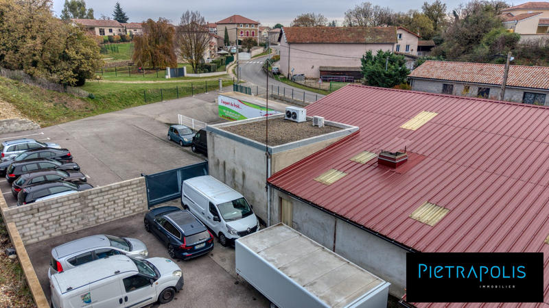 Local d'activités - 523 m²