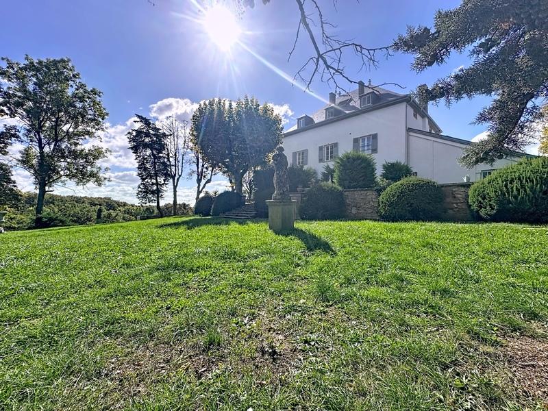 Loft - 65 m² - 3 pièces