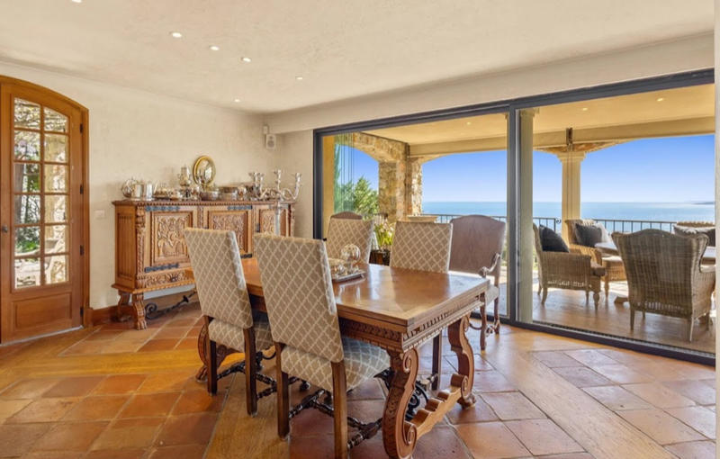 Villa - 600 m² - 10 pièces