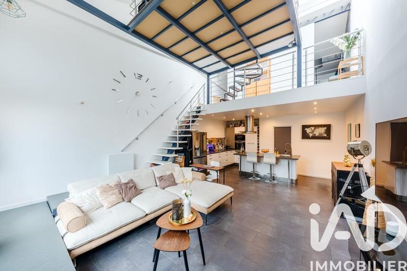 Loft - 69 m² - 3 pièces