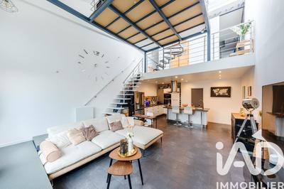 Loft - 69 m² - 3 pièces