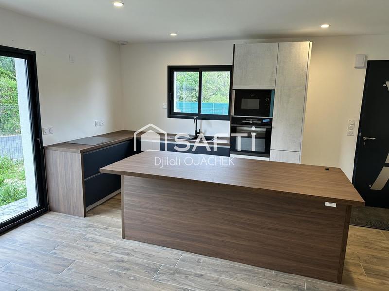 Maison - 80 m² - 4 pièces