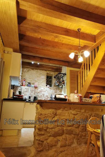 Propriété - 276 m² - 10 pièces