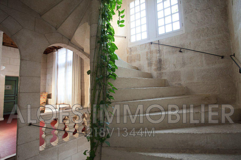 Maison - 742 m² - 16 pièces