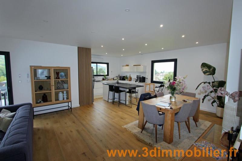 Maison - 189 m² - 7 pièces