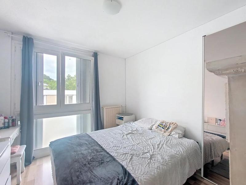 Appartement - 84 m² - 4 pièces