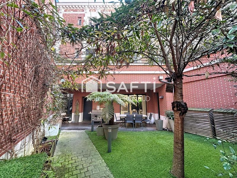 Appartement - 140 m² - 5 pièces