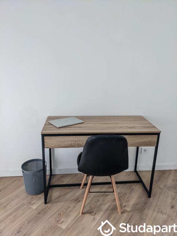 Chambre - 12 m² - 1 pièce