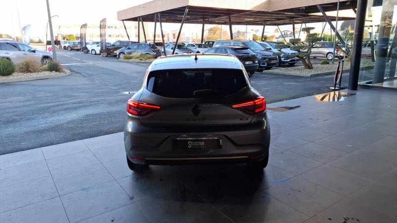 Renault Clio V E-Tech engineered full hybrid 145