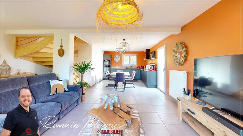 Maison - 92 m² - 4 pièces