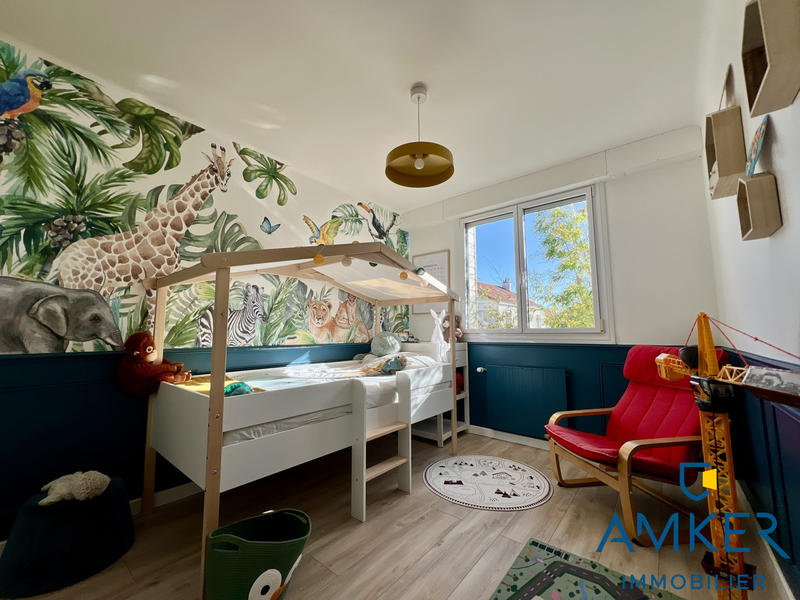 Maison - 200 m² - 7 pièces