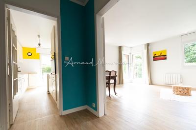 Appartement - 104 m² - 6 pièces