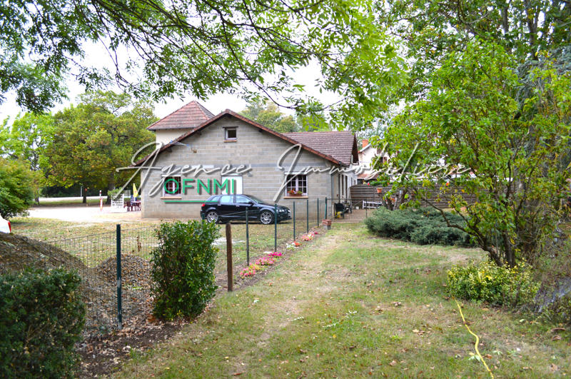 Propriété - 282 m² - 7 pièces