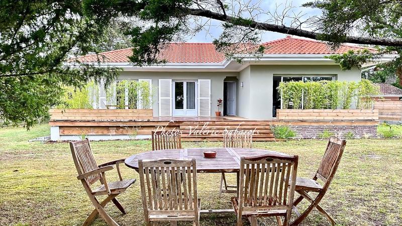 Maison traditionnelle - 100 m² - 5 pièces