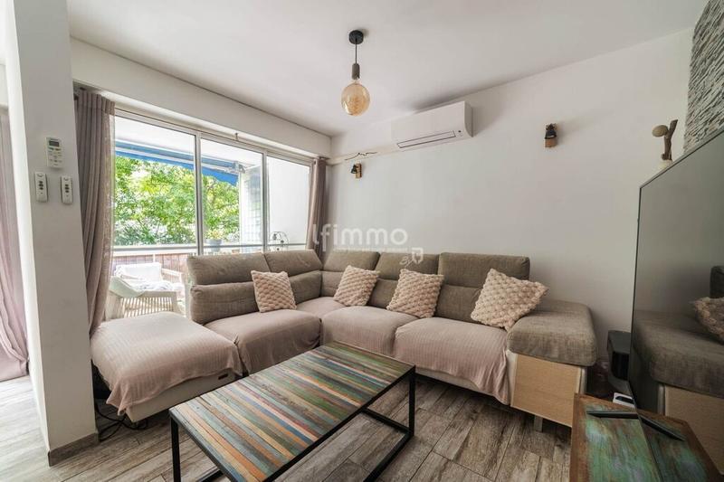 Appartement - 85 m² - 5 pièces