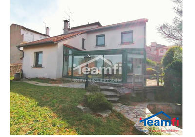 Maison - 265 m² - 10 pièces