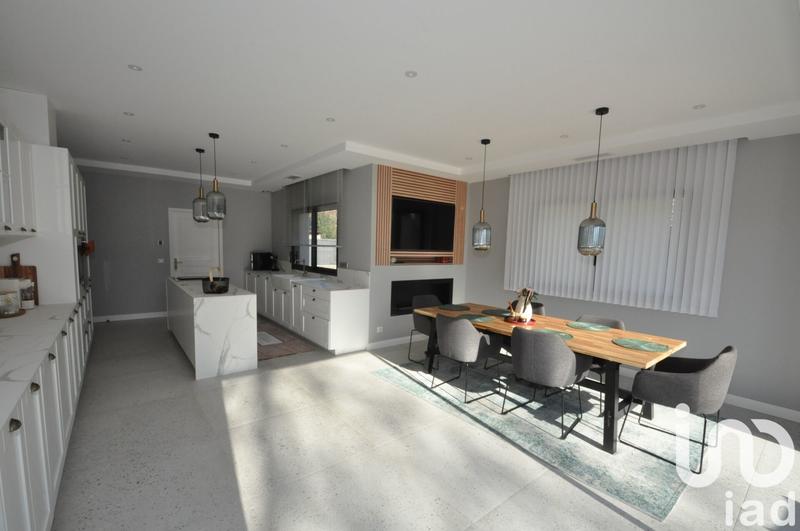 Maison de maîtres - 280 m² - 8 pièces