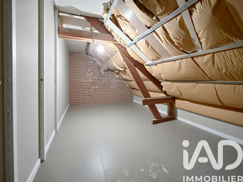 Maison - 242 m² - 10 pièces