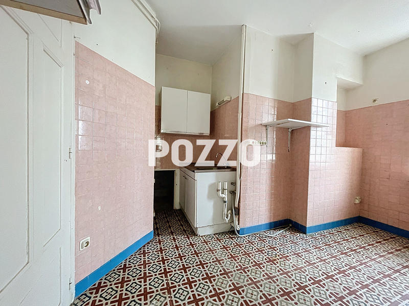 Maison - 224 m² - 8 pièces