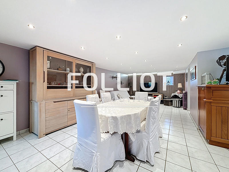 Maison - 180 m² - 8 pièces