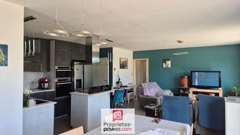 Maison - 102 m² - 4 pièces