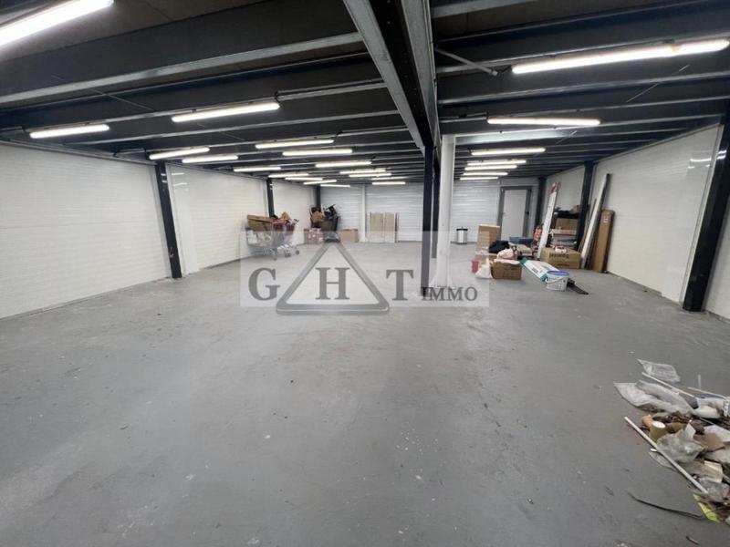 Entrepôt - 550 m²