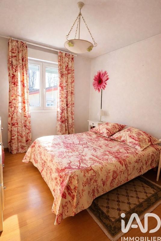 Maison - 177 m² - 8 pièces