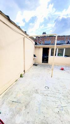 Maison - 96 m² - 4 pièces
