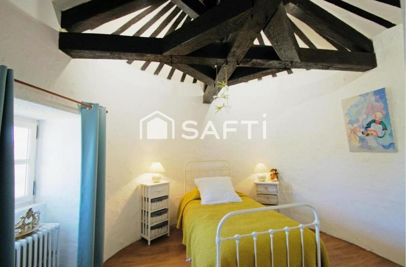 Propriété - 432 m² - 8 pièces