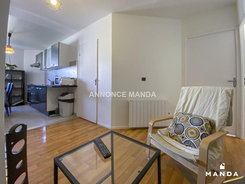 Chambre - 71 m² - 5 pièces