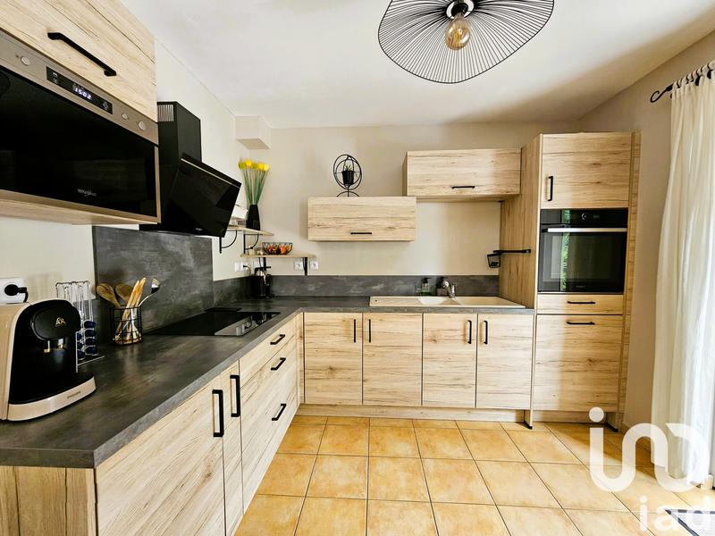 Maison - 97 m² - 4 pièces