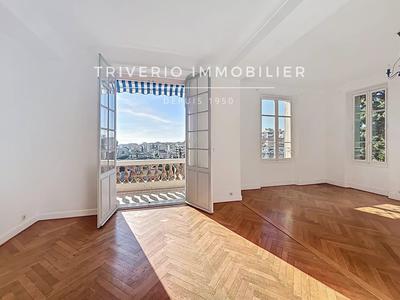 Appartement - 100 m² - 4 pièces