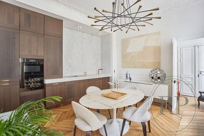 Appartement - 82 m² - 4 pièces