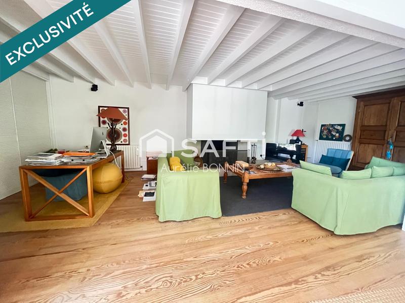 Maison - 157 m² - 9 pièces