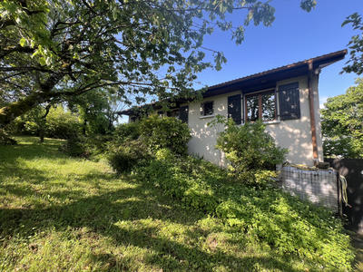 Maison - 140 m² - 3 pièces