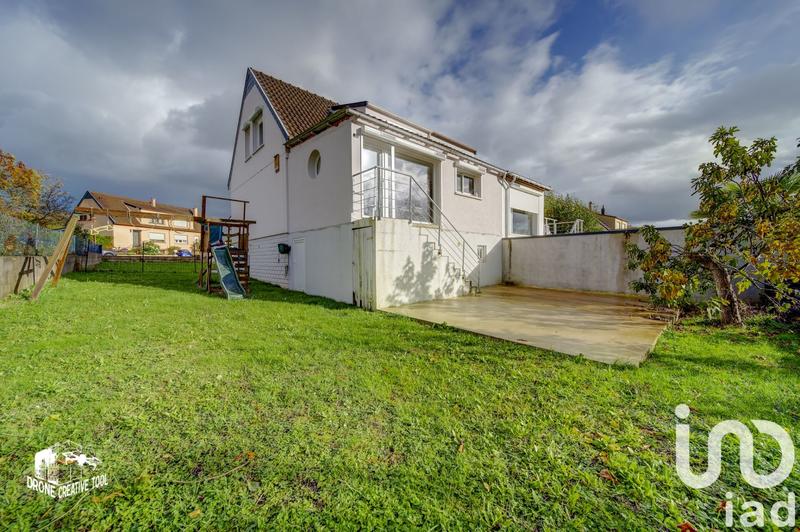 Maison - 103 m² - 4 pièces