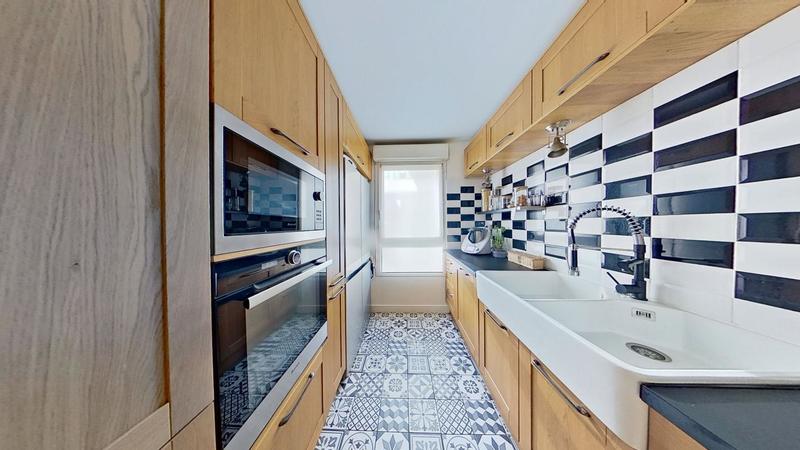 Appartement - 82 m² - 3 pièces