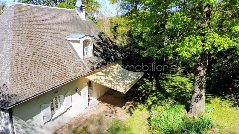 Maison - 175 m² - 7 pièces
