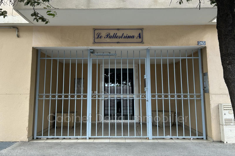 Parking / Garage - 3 m²