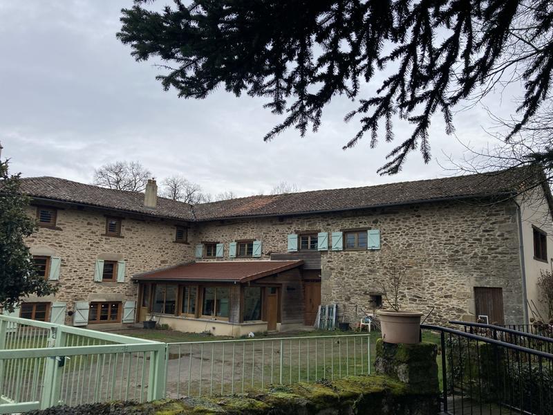 Maison - 450 m² - 13 pièces